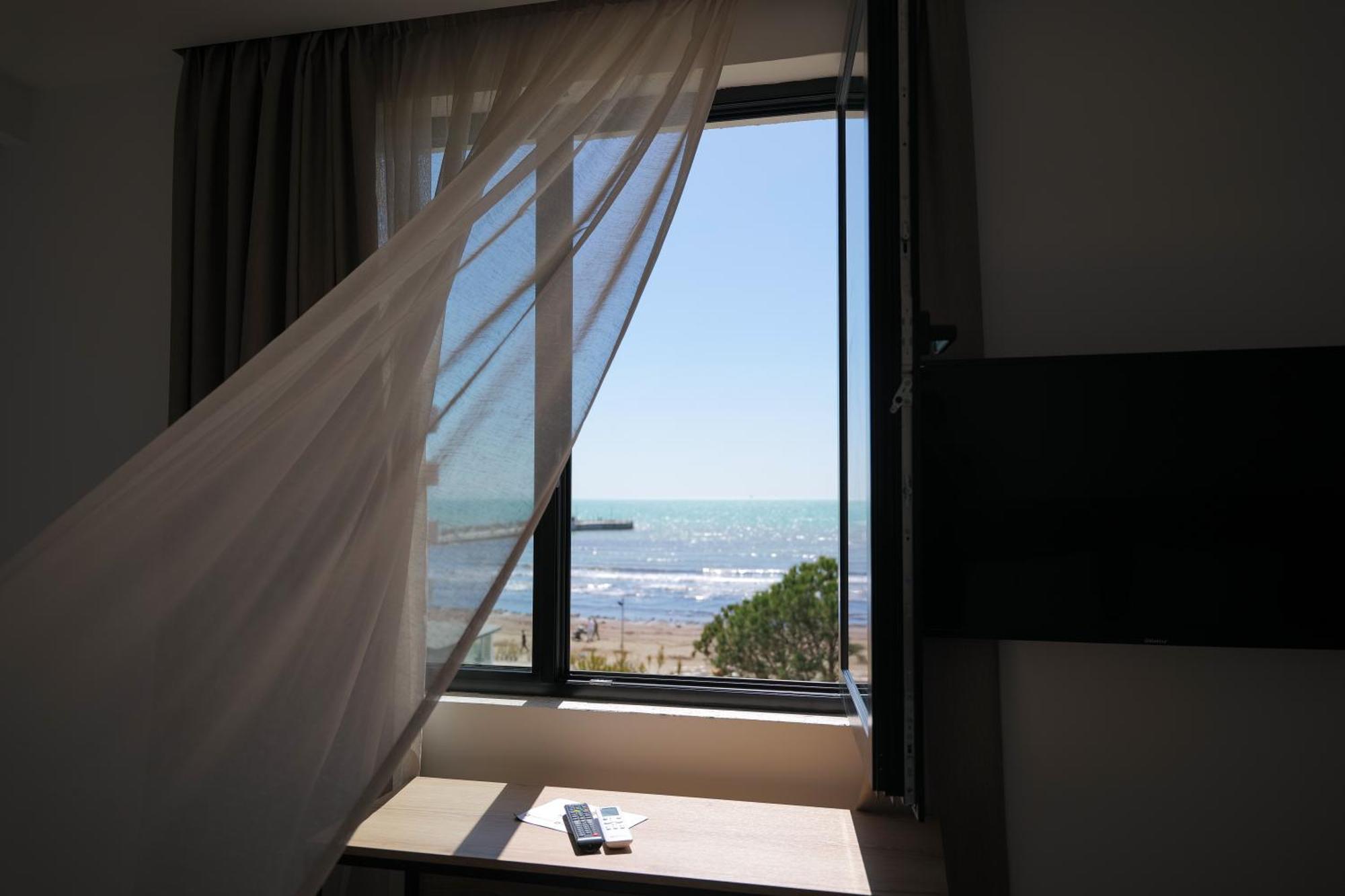 Afa Hotel Durres Luaran gambar